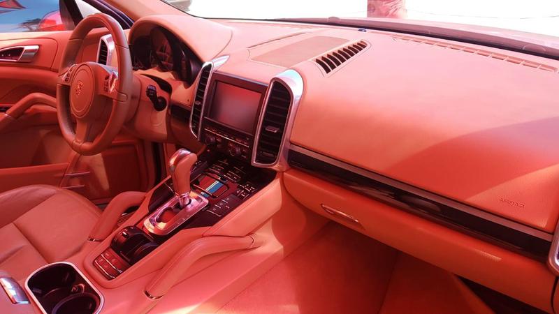 Porsche Cayenne • 2014 • 42,000 km 4