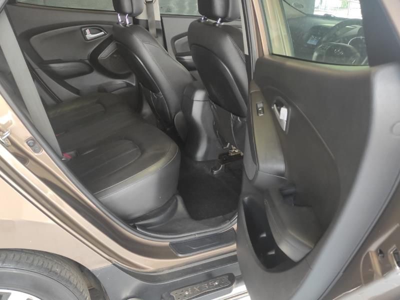 Hyundai ix35 • 2010 • 65,999 km 3