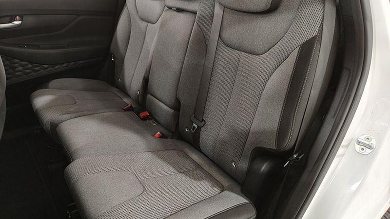 Hyundai Santa Fe • 2019 • 34,654 km 11