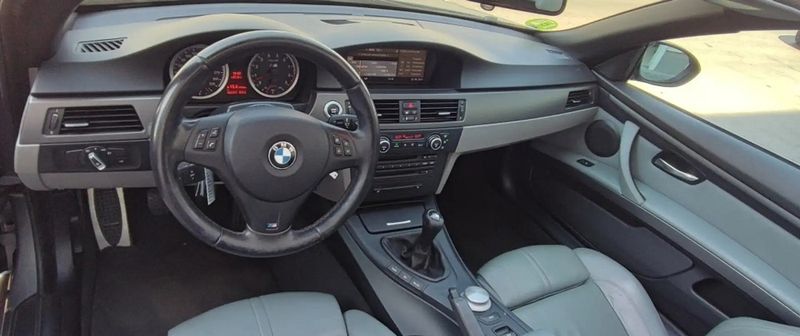 BMW M3 • 2009 • 66,000 km 10