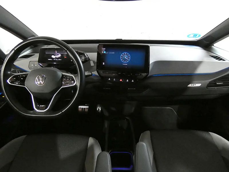 Volkswagen ID.4 • 2020 • 16,590 km 9