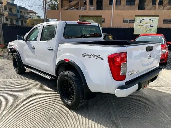 Nissan Frontier • 2017 • 50,000 km 3