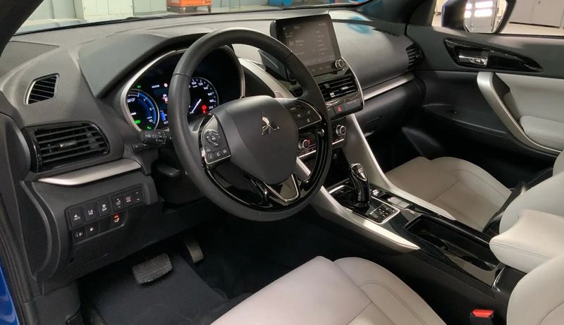 Mitsubishi Eclipse Cross • 2023 • 47,700 km 7