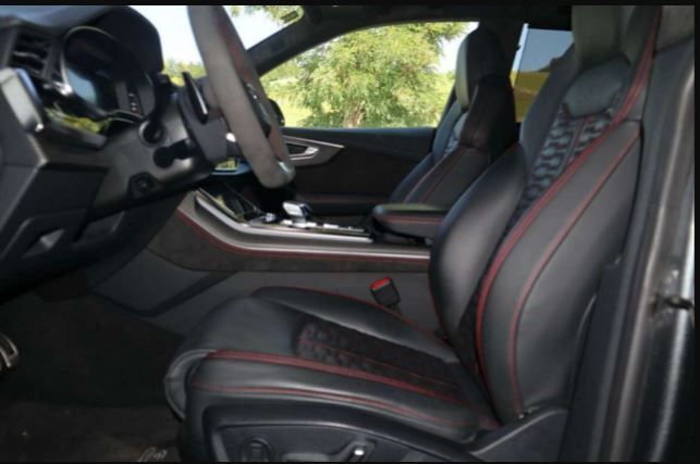 Audi Q8 • 2020 • 80,000 km 2