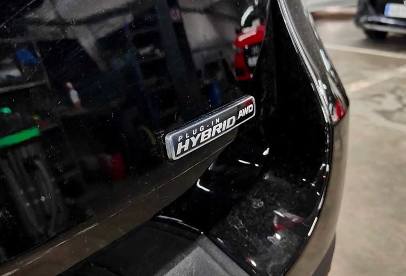 Ford Explorer • 2021 • 100,200 km 3