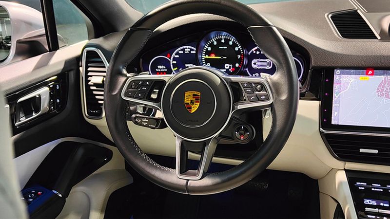 Porsche Cayenne Coupe • 2022 • 34,805 km 19