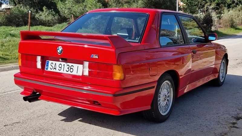 BMW 3 Series • 1987 • 235,000 km 6
