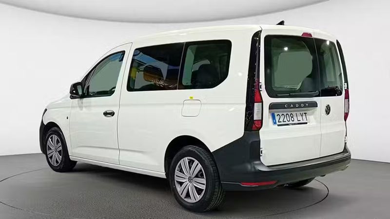 Volkswagen Caddy • 2022 • 25,160 km 4