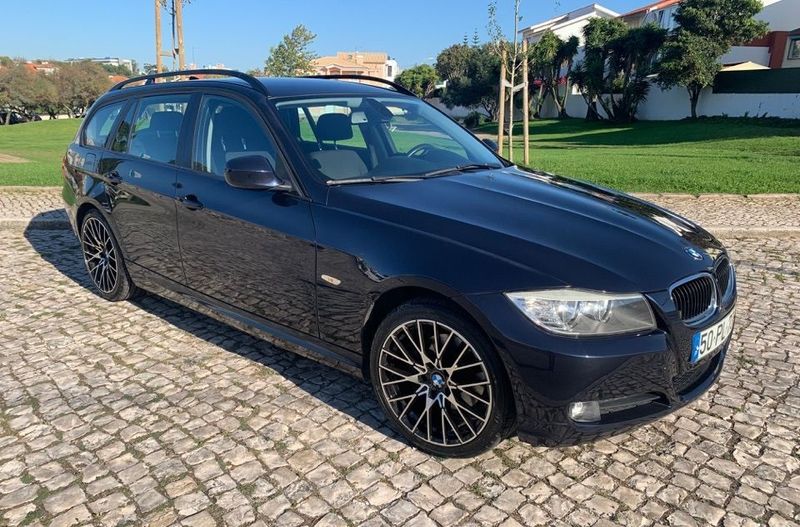 BMW 328i • 2010 • 198,000 km 1