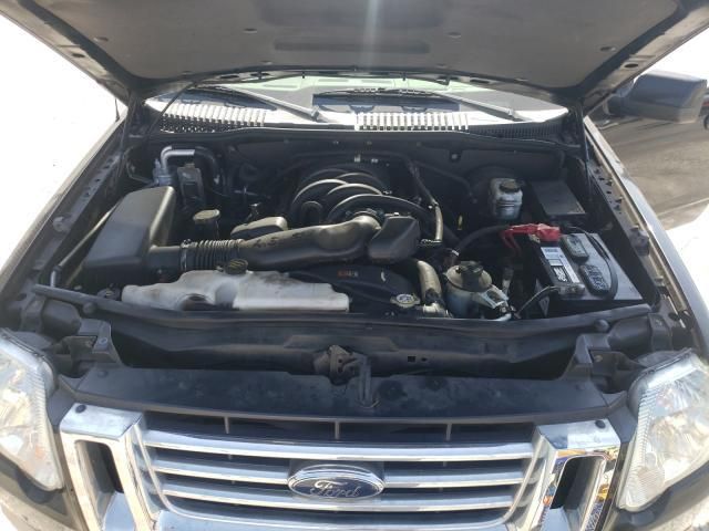 Ford Explorer • 2007 • 10,000 mi 9