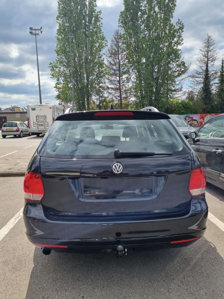 Volkswagen Golf Variant • 2013 • 156,800 km 2