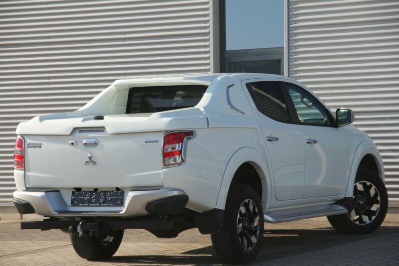 Mitsubishi L200 • 2017 • 95,000 km 3