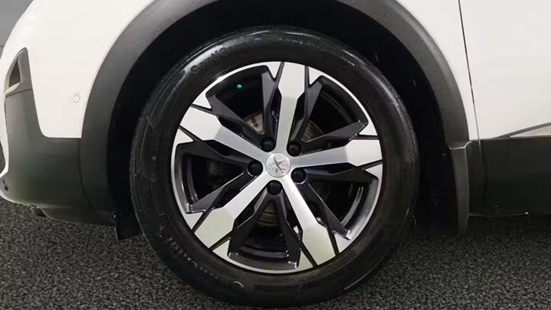 Peugeot 5008 • 2018 • 55,398 km 31