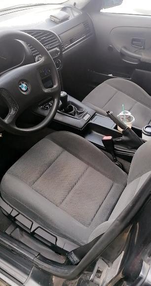 BMW  • 1993 • 200,000 km 11