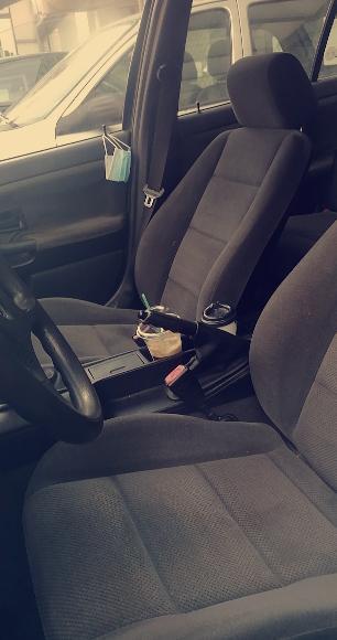 BMW  • 1993 • 200,000 km 3