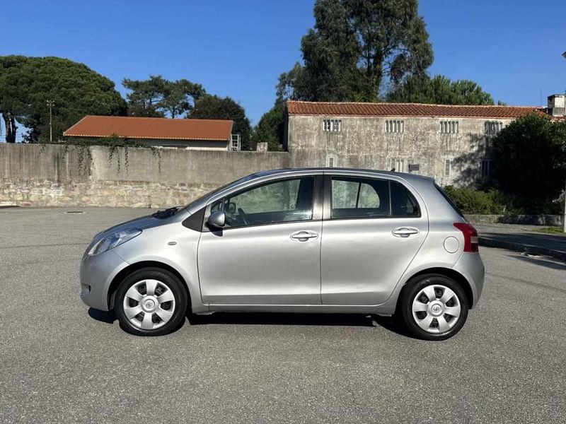 Toyota Yaris • 2007 • 136,000 km 1