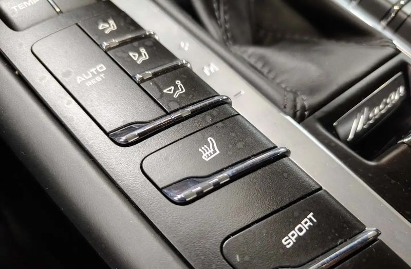 Porsche Macan • 2017 • 138,792 km 6