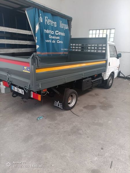 Mazda B2500 • 2009 • 140,000 km 7