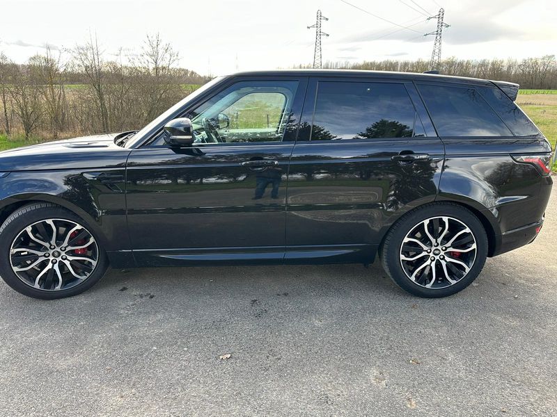 Land Rover Range Rover • 2020 • 66,000 km 3