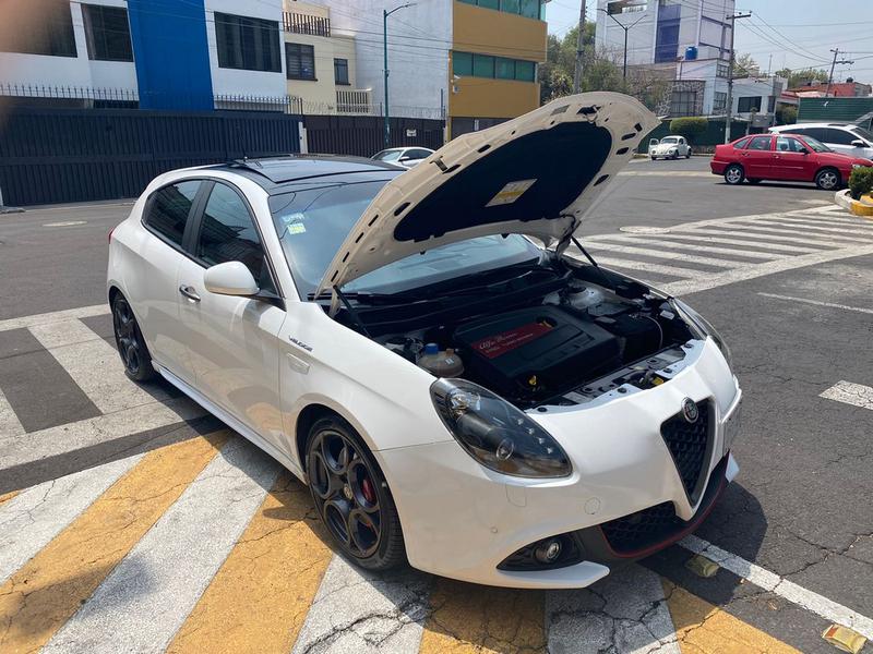 Alfa Romeo Giulietta • 2017 • 48,000 km 31