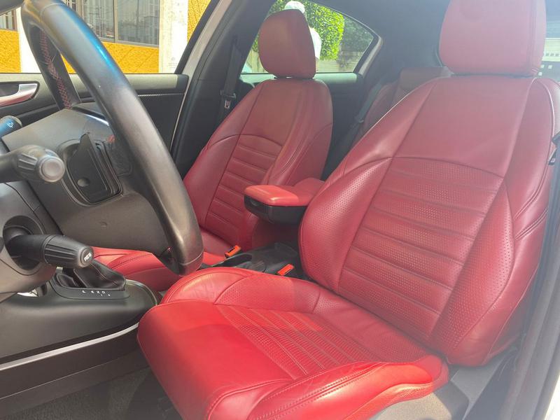 Alfa Romeo Giulietta • 2017 • 48,000 km 22