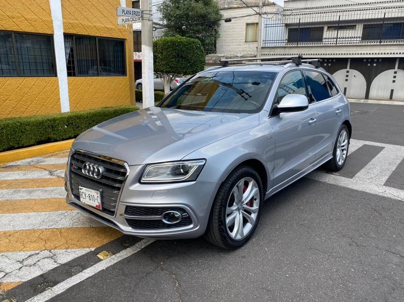 Audi SQ5 • 2015 • 63,000 km 2