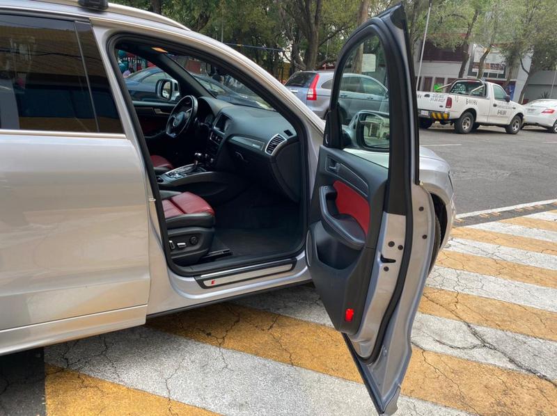Audi SQ5 • 2015 • 63,000 km 26