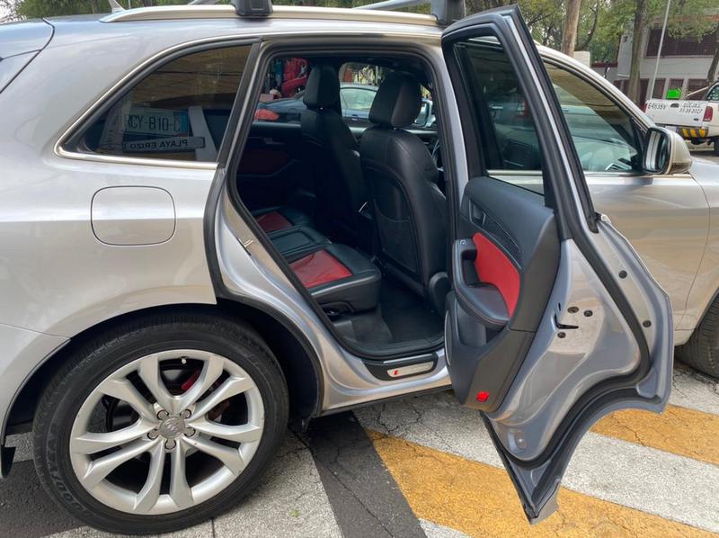 Audi SQ5 • 2015 • 63,000 km 17