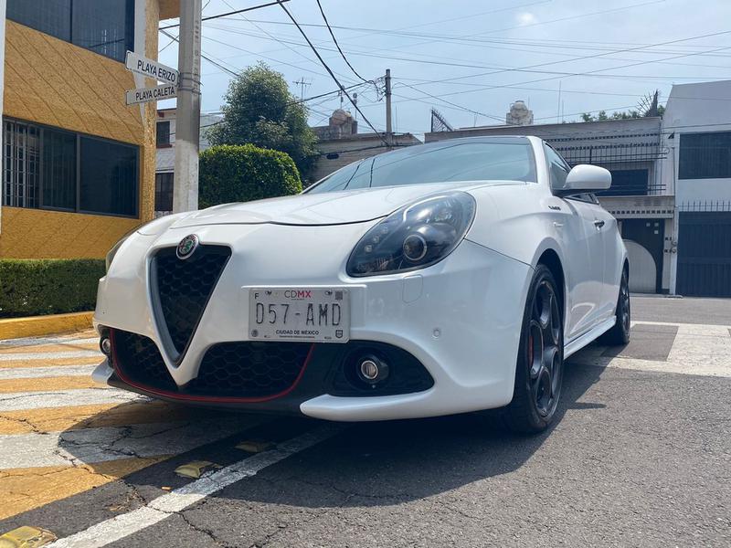 Alfa Romeo Giulietta • 2017 • 48,000 km 4