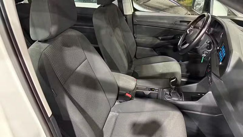 Volkswagen Caddy • 2023 • 59,552 km 11