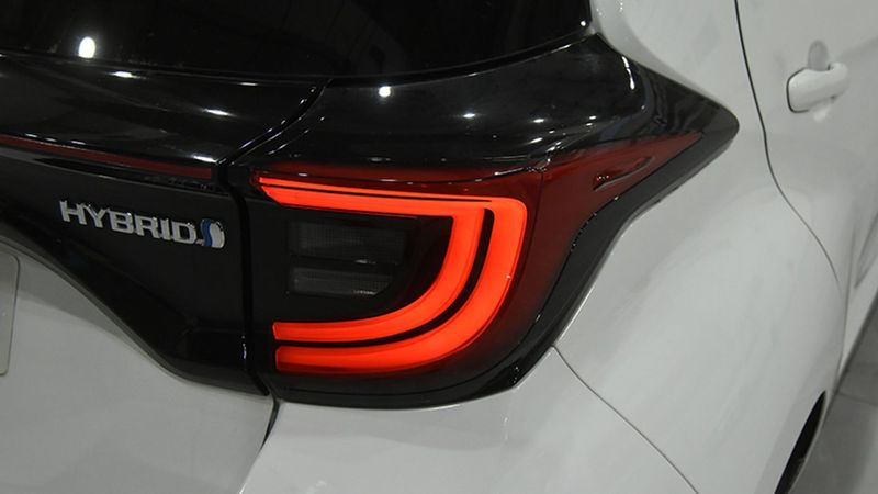 Toyota Yaris • 2021 • 14,534 km 3