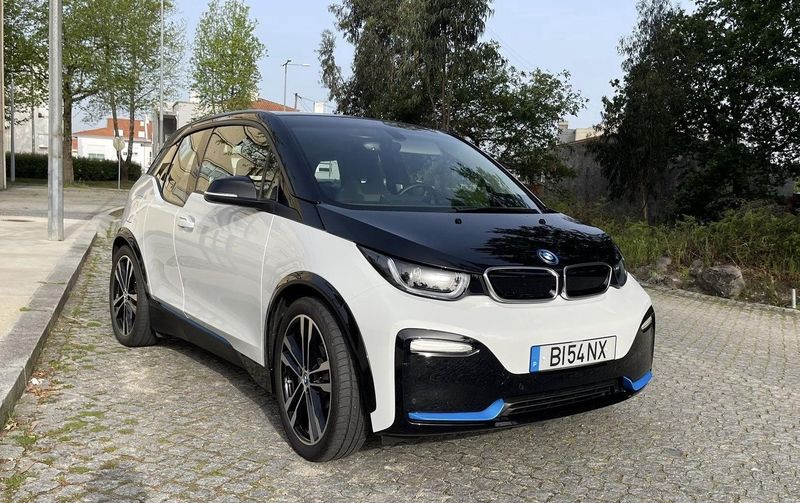 BMW i3 • 2021 • 10,000 km 1