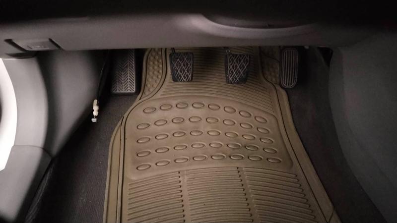 Toyota Corolla sedan • 1998 • 150,000 km 11