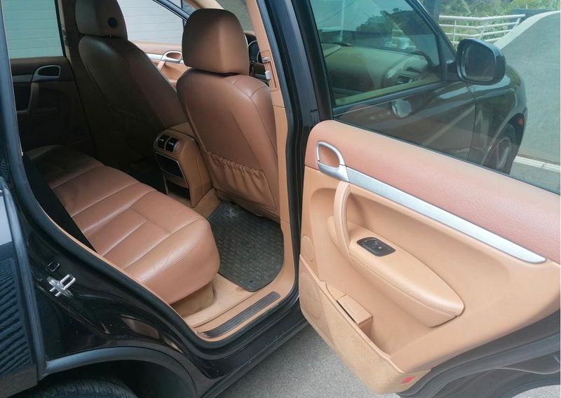 Porsche Cayenne • 2005 • 200,000 km 7