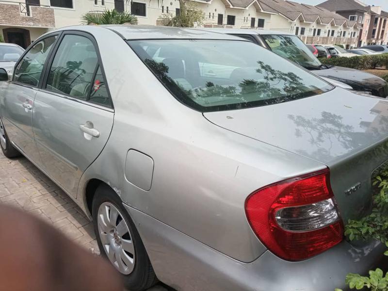 Toyota Camry • 2003 • 90,000 km 5