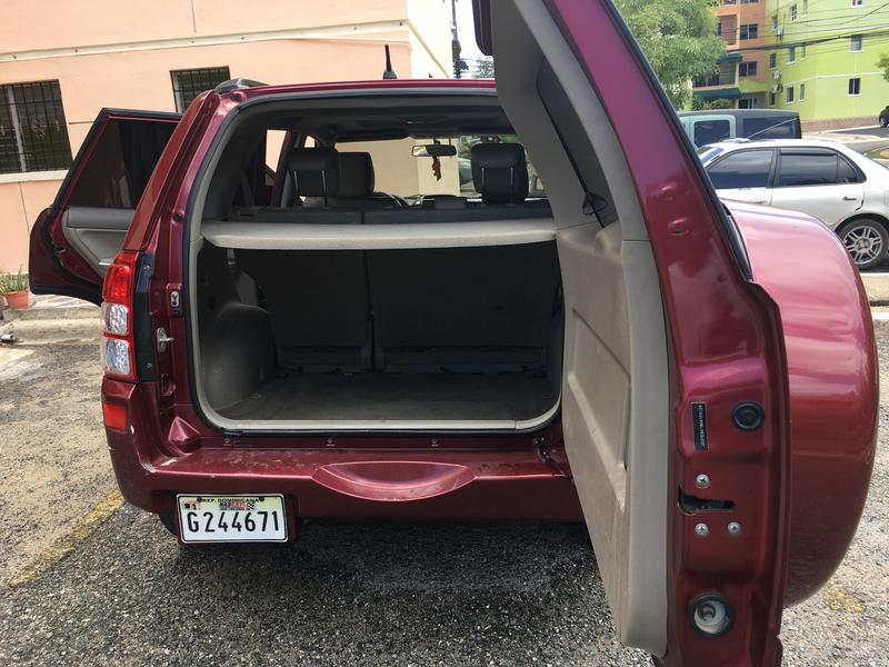 Suzuki Grand Vitara • 2006 • 100,000 km 3