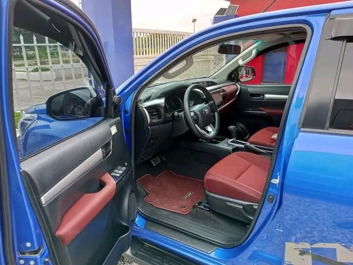 Toyota Hilux • 2019 • 50,000 km 2