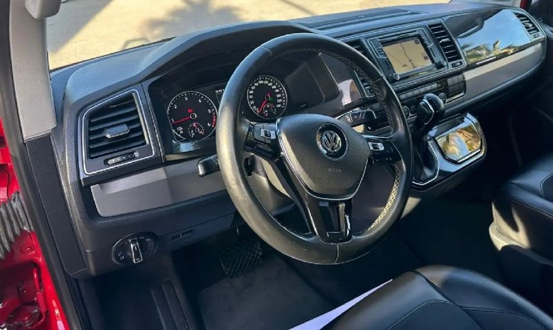 Volkswagen Multivan • 2017 • 158,300 km 14