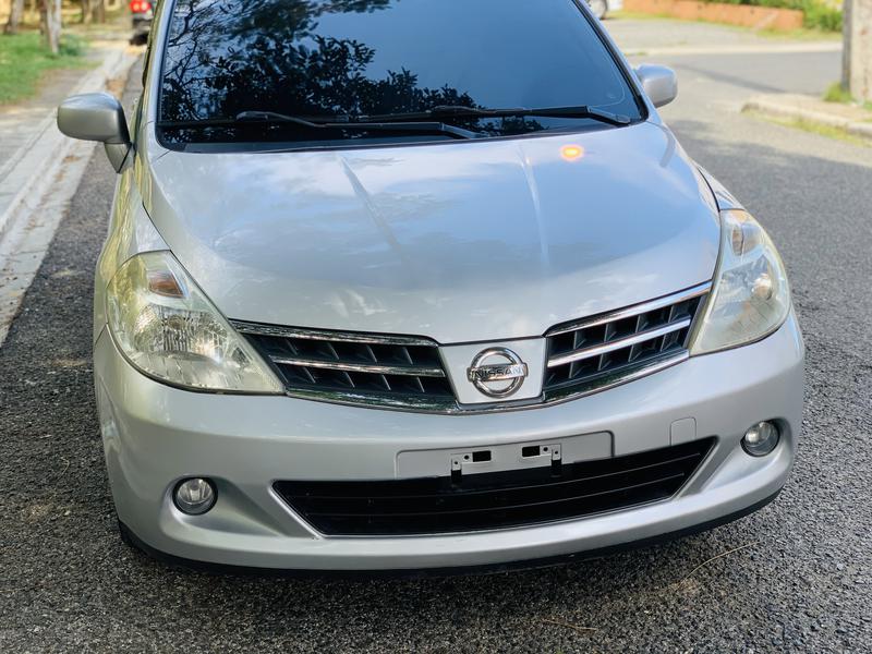Nissan Tiida • 2011 • 133,000 km 5