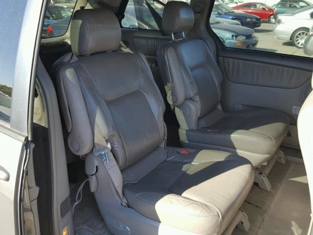 Toyota Camry • 2004 • 159,000 km 4