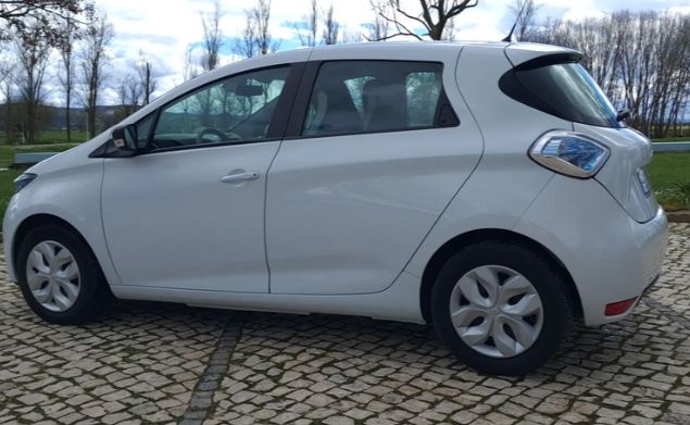 Renault Zoé • 2019 • 122,000 km 3