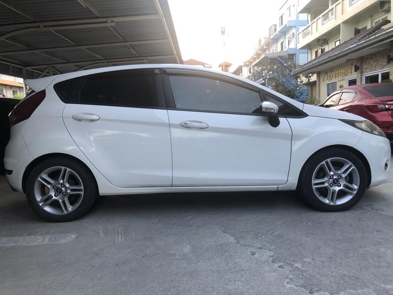 Ford Fiesta • 2013 • 92,000 km 5