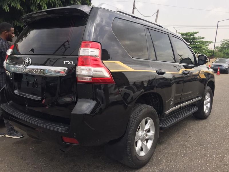 Toyota Land Cruiser • 2012 • 34 km 2