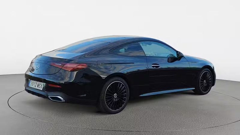 Mercedes-Benz CLA • 2024 • 2,566 km 6