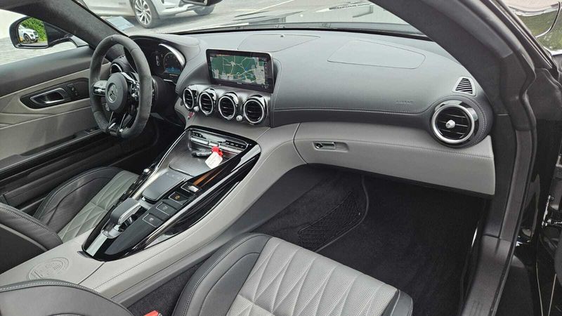 Mercedes-Benz AMG GT • 2021 • 6,500 km 8
