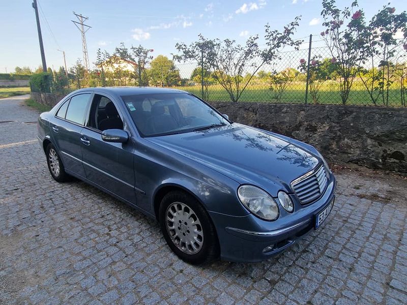 Mercedes-Benz E • 2004 • 332,000 km 2