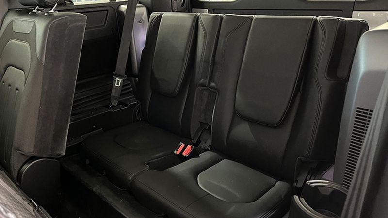 Land Rover Defender • 2020 • 20,000 km 8