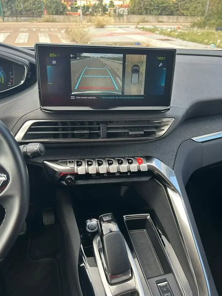 Peugeot 3008 • 2021 • 24,886 km 8