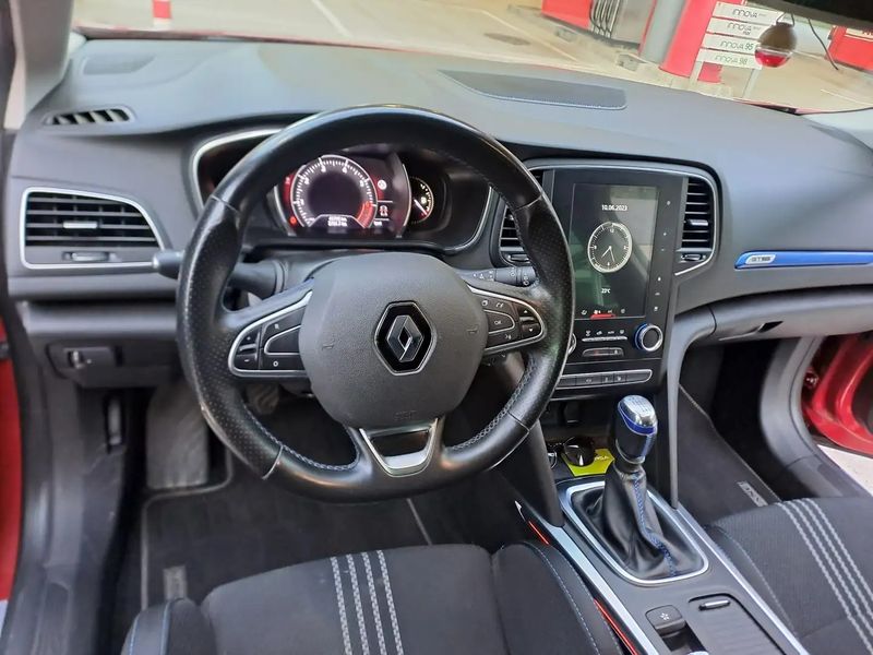Renault Megane II • 2019 • 44,000 km 2