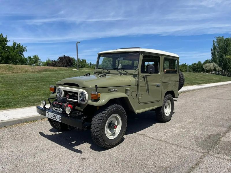 Toyota Land Cruiser • 1976 • 3,000 km 1